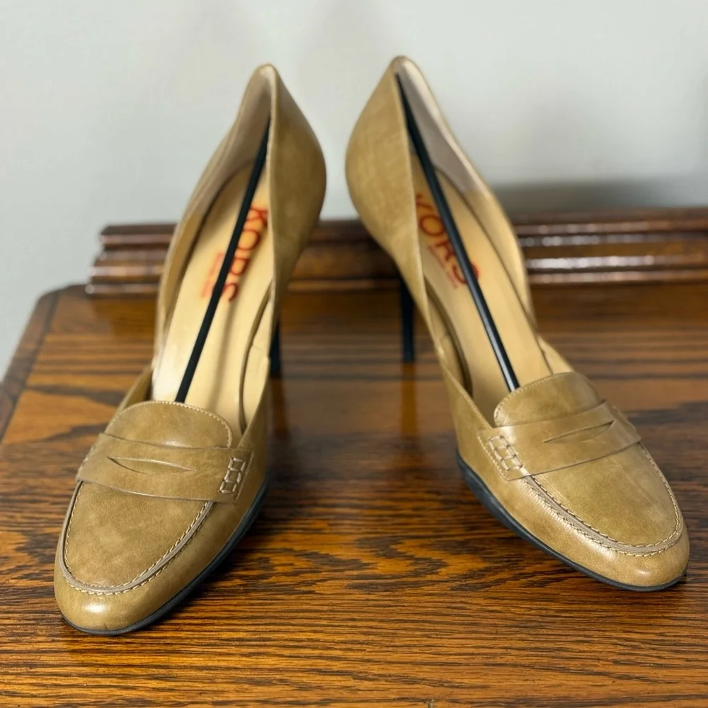 KORS Michael Kors Y2K Tan Leather Penny Loafer Rubber Sole Pump Heels Size 10M